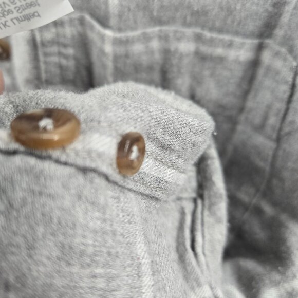 Brushed Twill Gray White J. Crew 100% Cotton Button Down Shirt Size Medium - Picture 4 of 12